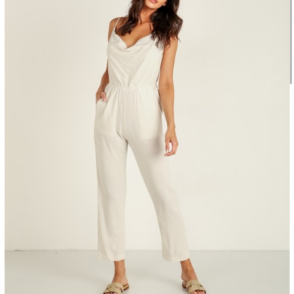 Indah Jumpsuit - Picture 8 of 9